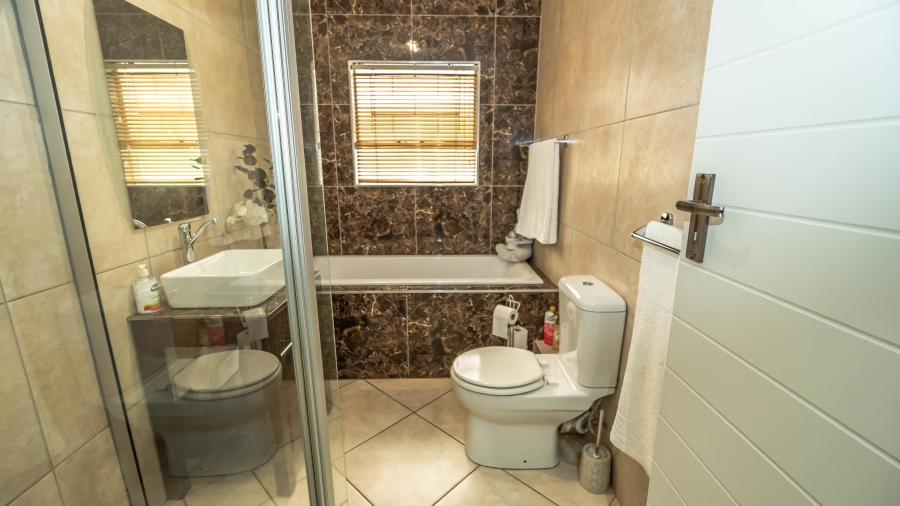 4 Bedroom Property for Sale in Elim Western Cape